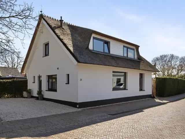 Vrijstaande Boerderij Angeren:  Karakteristiek & Ruim