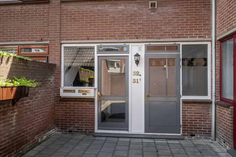 Appartement te koop Rhoon: modern benedenappartement met tuin