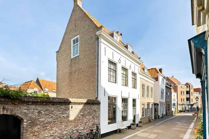 Half Vrijstaand Monument Vlissingen 4 slaapkamers 165m2