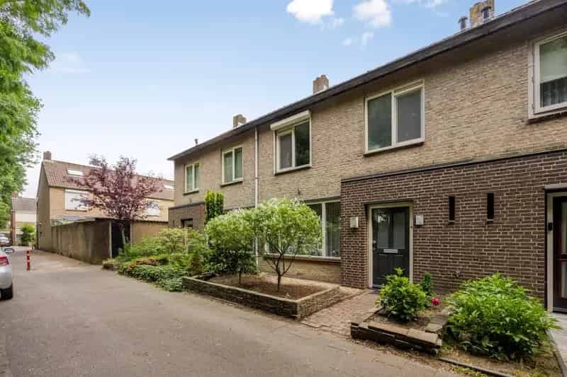 Huis te koop Oss: Instapklare gezinswoning met 4 slaapkamers