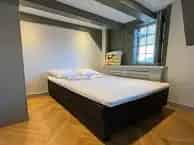 Modern Appartement Leiden Visgraatvloer