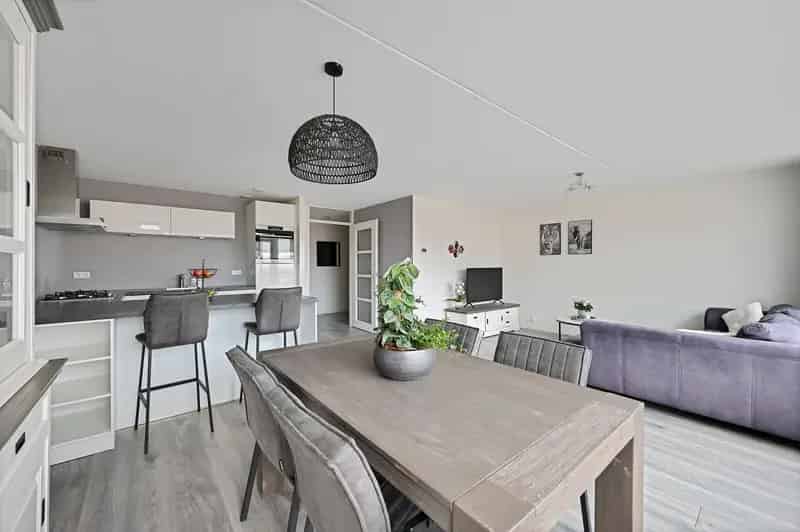Appartement te koop Hoek van Holland 77m2  modern gerenoveerd