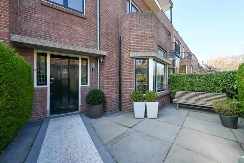 Herenhuis Leeuwendaal 6 slaapkamers zonnige tuin