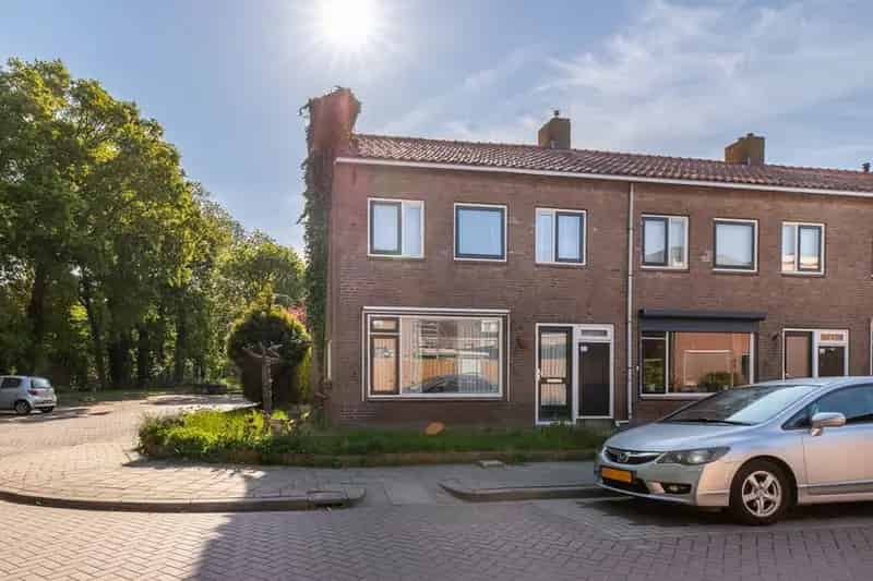Kluswoning Flevostraat 24 Nabij Bos Strand en Haven