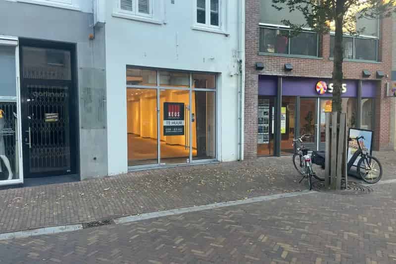 Winkel te Huur Ede Centrum: Modezaak Klaar voor Gebruik