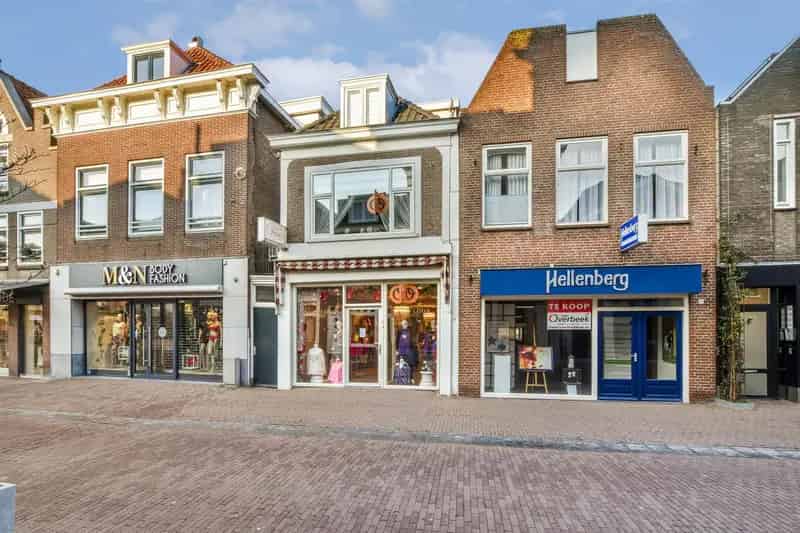 Woon Winkelpand Purmerend Dakterras Appartement Winkelruimte