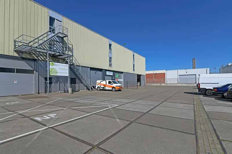 Bedrijfshal te Huur Delft 250m²