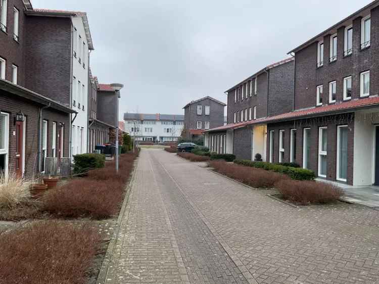 3 Slaapkamer Eengezinswoning Groote Wielen 67m2 Tuin Parkeerplaats