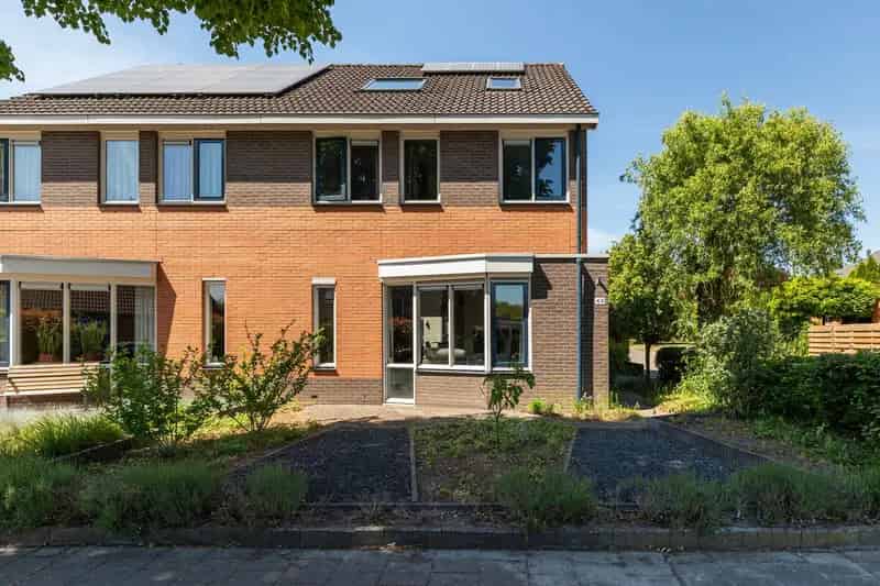 5 Slaapkamers Huis te Koop Apeldoorn