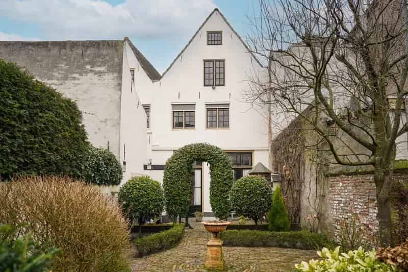 Rijksmonumentale woning Zaltbommel 408m²
