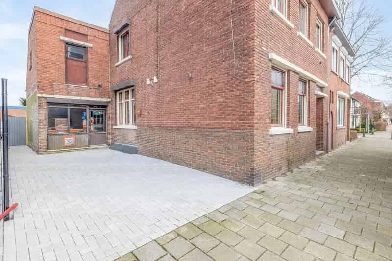 Karaktervolle 2-onder-1-kapwoning Venlo