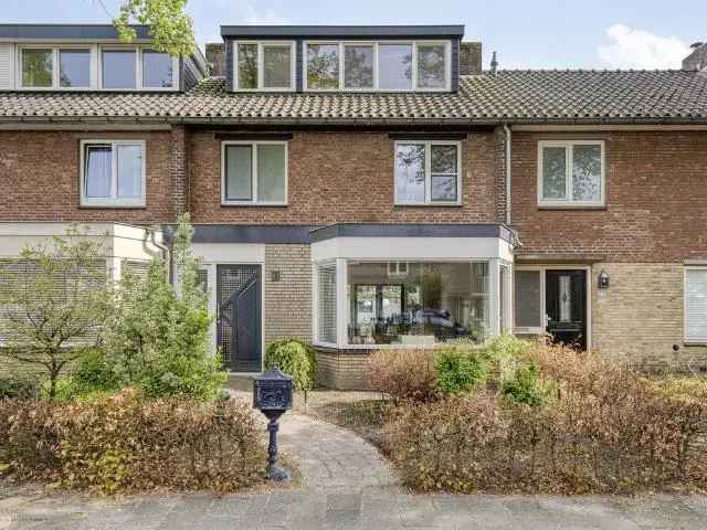 Ruime Tussenwoning Strijp Eindhoven 3 Slaapkamers Nabij High Tech Campus