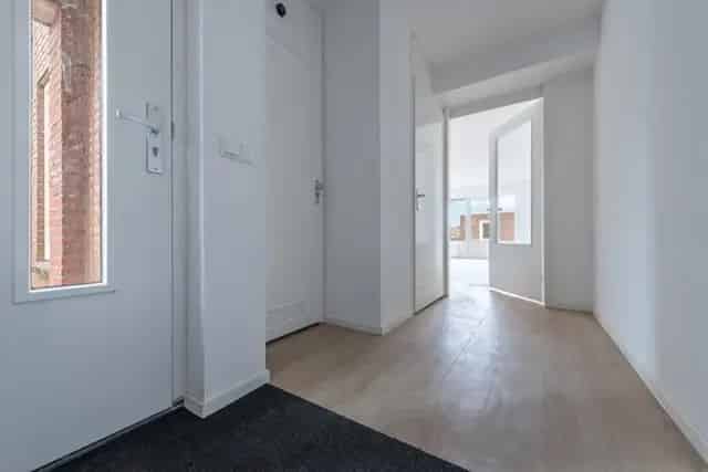 Hoekwoning Heerlen 122m2 4 kamers te huur