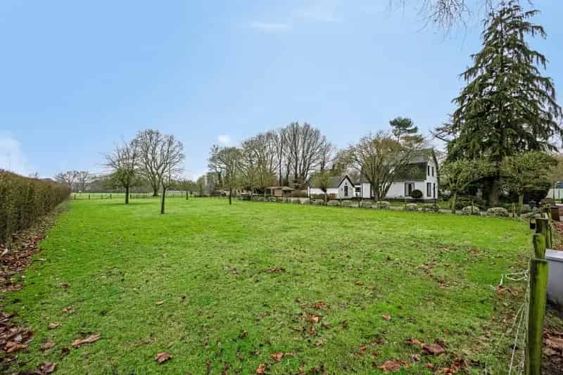 Jaren 30 woning Veenendaal 5 slaapkamers paardenstal