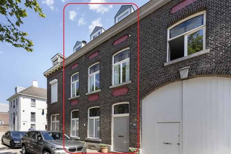 Luxe Stadswoning Maastricht Centrum 4 Slaapkamers Patiotuin
