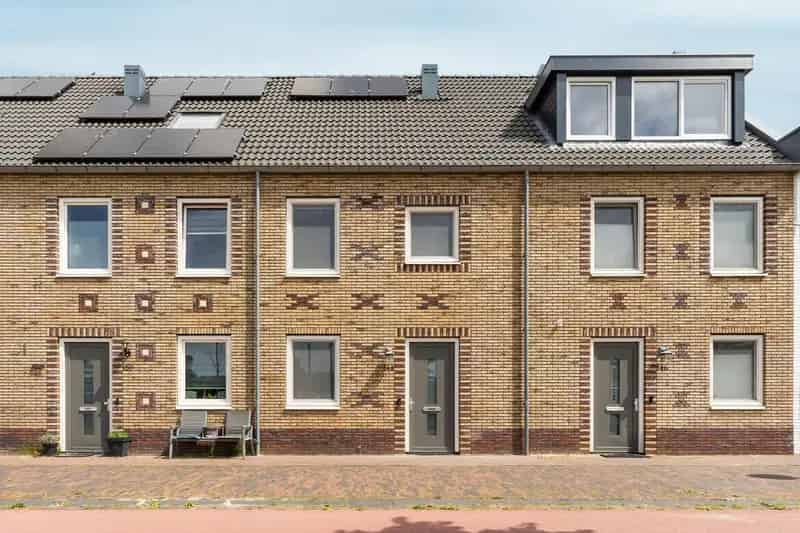 Moderne Eengezinswoning Nobelhorst 4 slaapkamers Serre 3 Zonnepanelen