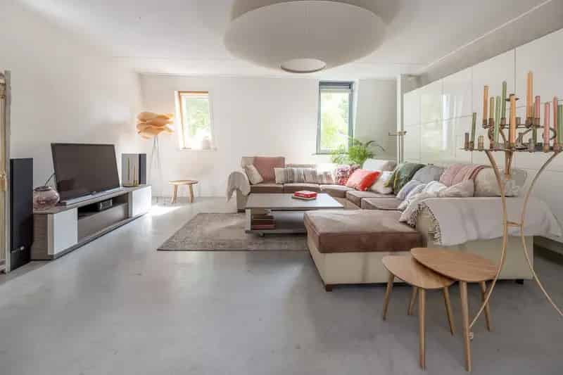 Ruime Hoekwoning Driebergen 3 slaapkamers Tuin Carport 2010