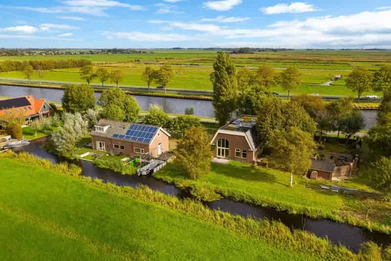 Vrijstaand Landhuis Landsmeer Aan Het Water Nabij Amsterdam