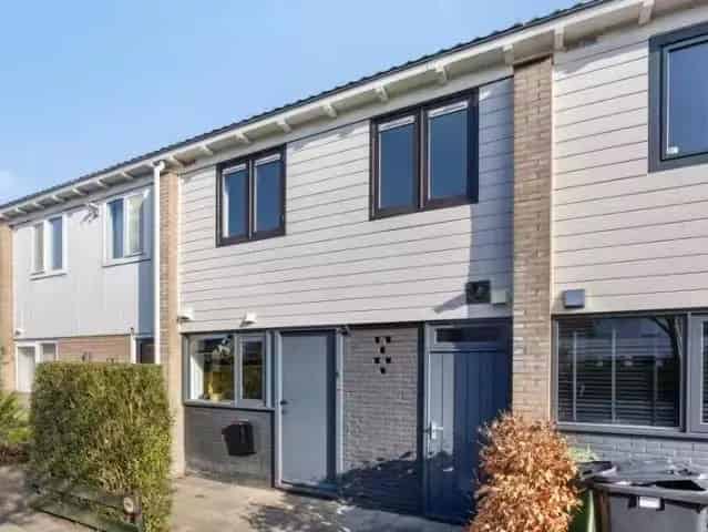 Moderne starterswoning Zuidoostbeemster 3 slaapkamers 18 zonnepanelen