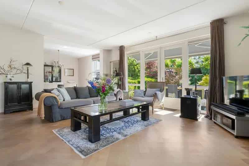 Luxe Halfvrijstaande Villa te Koop in Aalsmeer