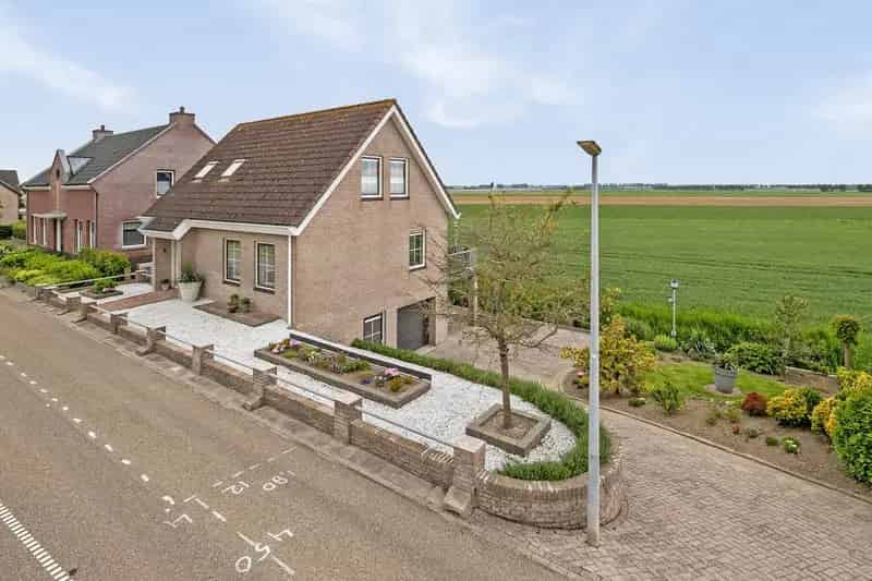 Vrijstaande woning met uitzicht en dakterras  zuidwesten
