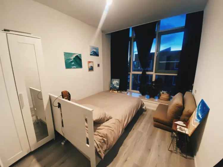 ✨Room Dec/Jan in front of Olympic Stadium.