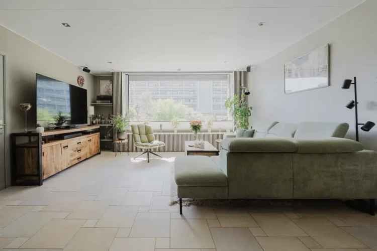 Bungalow te koop Spijkenisse 4 slaapkamers serre garage
