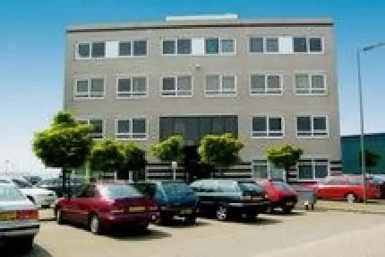 Kantoorruimte Belle Vue Vlaardingen: Moderne Kantoorvilla met Maaszicht