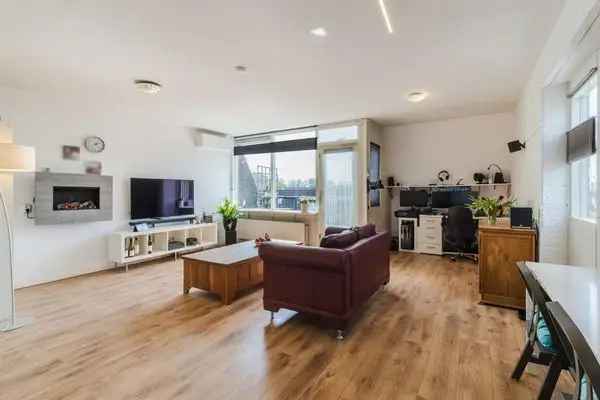 3 Kamer Appartement Drievliet Eigen Parkeerplaats Balkon