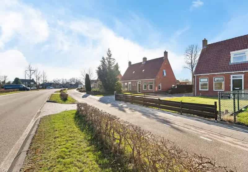 Halfvrijstaande woning Hoornsterzwaag 3 slaapkamers landelijke omgeving