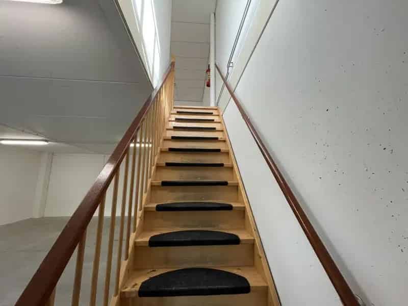 Bedrijfshal Apeldoorn | Zoek bedrijfshallen te huur: Watermanstraat 70 7324 AK Apeldoorn 