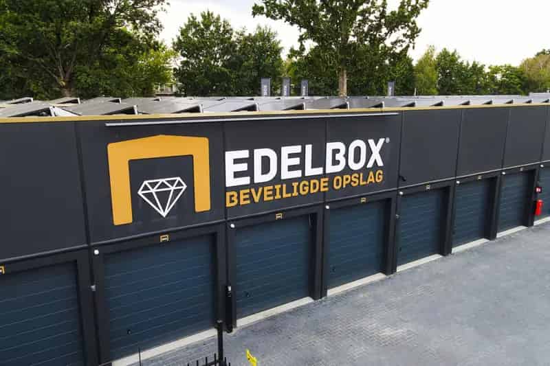 Bedrijfshal te huur Apeldoorn 16m2 Garagebox Opslag Werkruimte Webshop