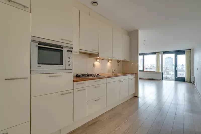 Ruim appartement te koop Zaandam 114m2 2 slaapkamers balkon parkeerplaats