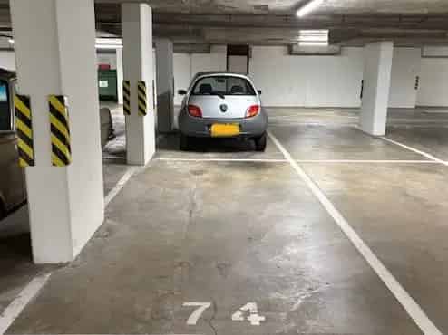 Parkeerplaats te Koop Leuvensestraat Den Haag