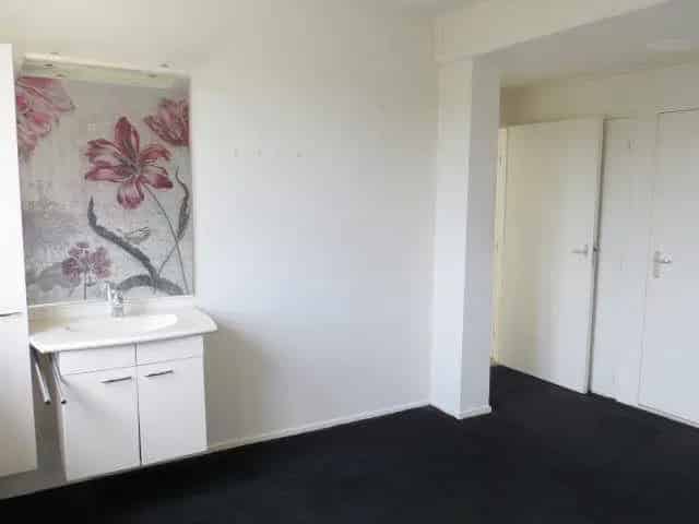 2 Slaapkamer Appartement met Balkon en Parkeerplek