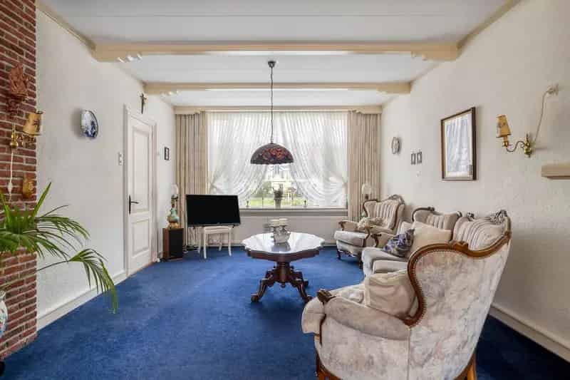 Huis te koop Volendam: Ruim & Uitgebouwd Familiewoonhuis