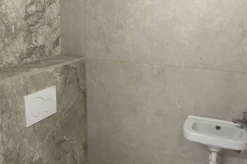 Bedrijfshal te Huur Volendam 75m2 begane grond 75m2 verdieping