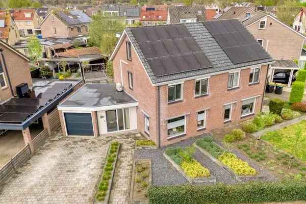 Halfvrijstaand woonhuis 5 slaapkamers Alteveer