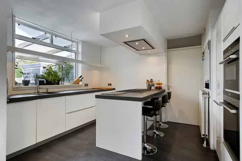 Riante Tweekapper 6 Slaapkamers Garage Dakterras Vlissingen