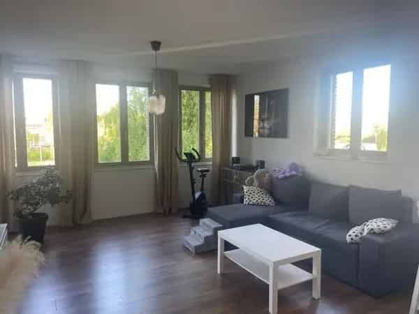 Ruime 3-kamer woning  -  Minimale inkomen €64.320,-