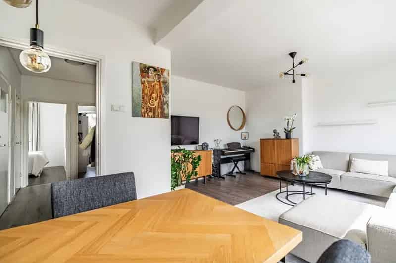 Appartement te koop Voorburg 71m2 2 balkons moderne keuken