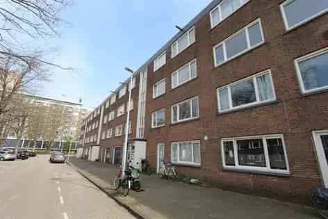 3 Kamer Appartement Amsterdam 68m2 Gemeubileerd