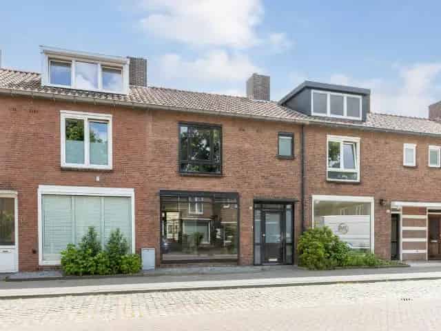 Moderne Tussenwoning Breda 4 slaapkamers  2021 gerenoveerd