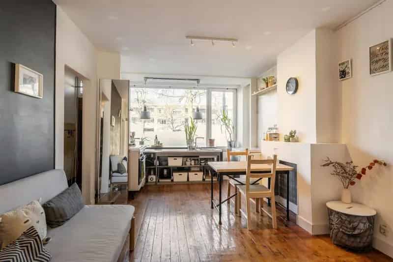 Benedenwoning Oud-Mathenesse: Zonnige Tuin en Praktische Indeling