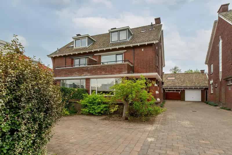 Royale 8-kamer Tweekapper Rotterdam IJsselmonde