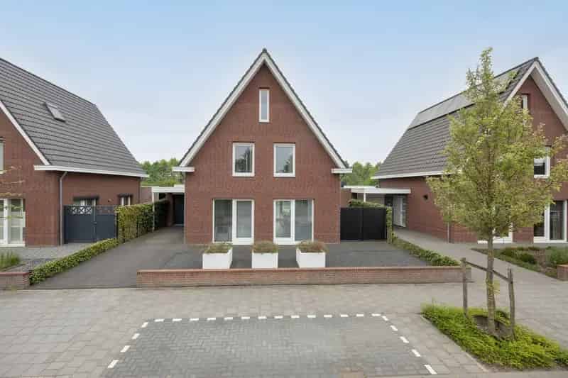 Huis te koop: Baroniestraat 32 4876 VS Etten-Leur 