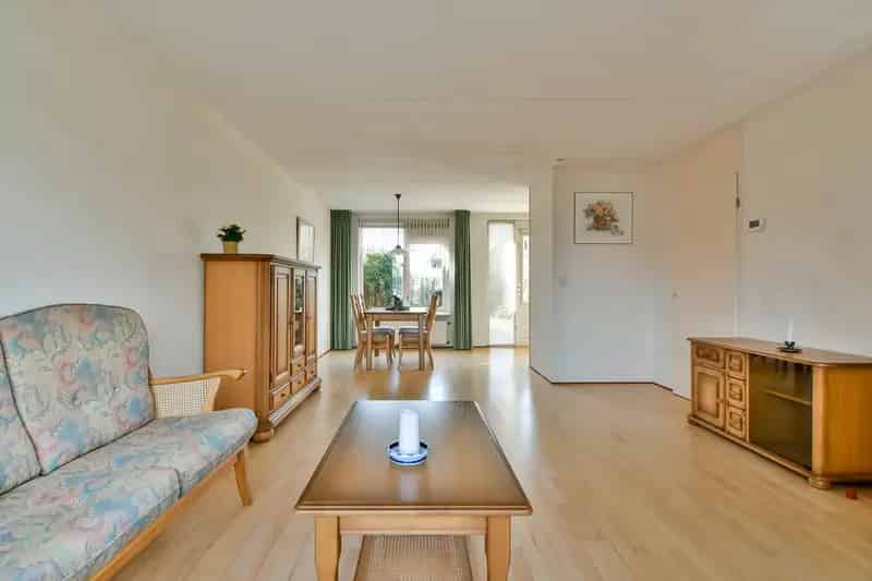 Huis te koop Hoofddorp Overbos: starterswoning 2 slaapkamers
