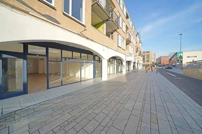 Winkel te Huur Almere Brouwerstraat 145m²