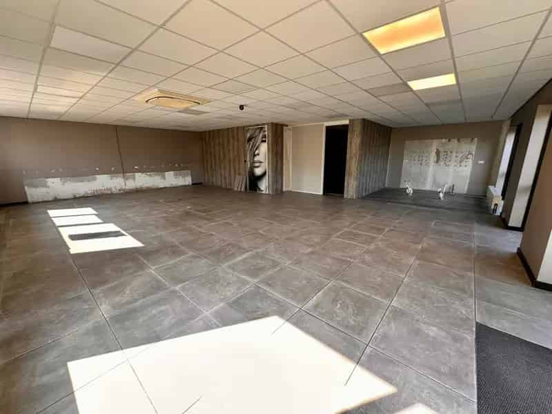 Bedrijfshal Zeewolde | Zoek bedrijfshallen te huur: Duifkruid 3 3892 AN Zeewolde 