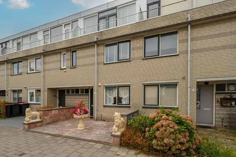 Huis Te Koop , 12, De Schakel, Leidschendam, Zuid-Holland
